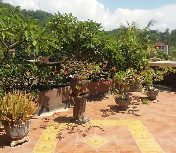 Kembar 2* Padangbai (Bali)